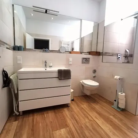 Apartment Rheinufer Am Hindenburgpark *