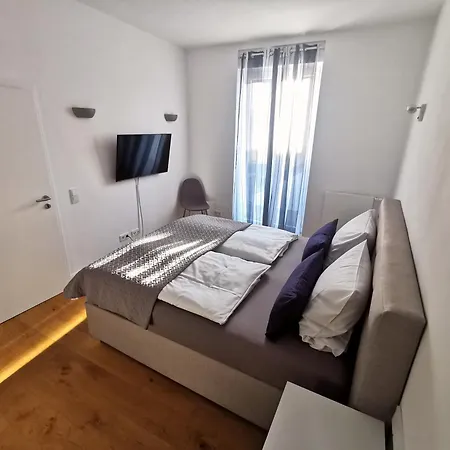 Apartment Rheinufer Am Hindenburgpark *