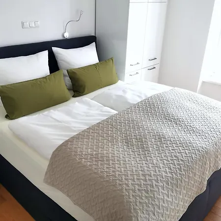 Apartment Rheinufer Am Hindenburgpark *